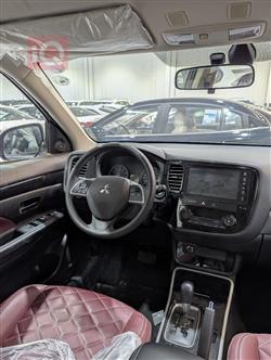 میتسوبیشی ئاوتلاندەر سپۆرت